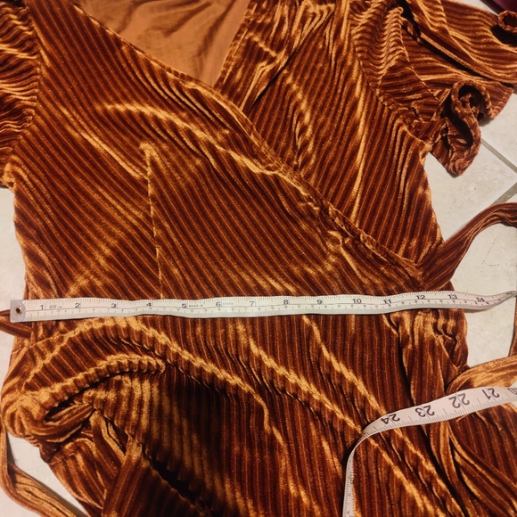 Rust Wrap Dress - Picture 4 of 5